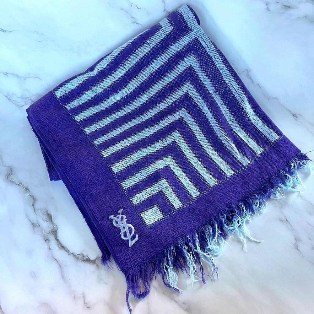 Vintage 1970s Yves Saint Laurent YSL Fieldcrest Purple Gray Geometric Bath Towel